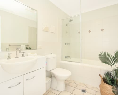 26 - Unit 3 2nd Bathroom